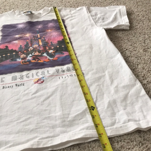 Vintage Disney shirt - Picture 5 of 8